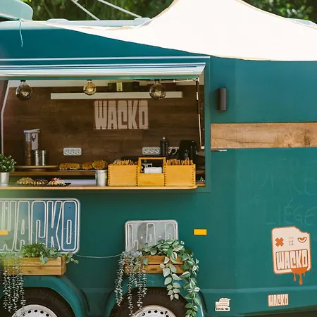 Seaside Tiny House Village 营地