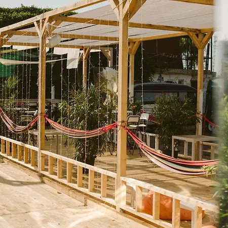 Seaside Tiny House Village * Vama Veche