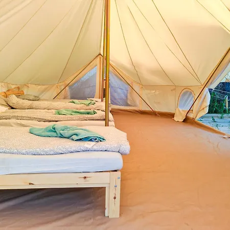 Camping Seaside Tiny House Village