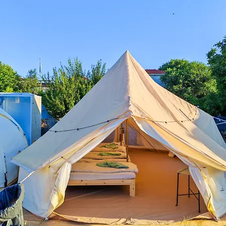 Camping Seaside Tiny House Village