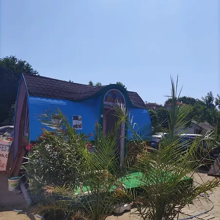 Campsite Seaside Tiny House Village *